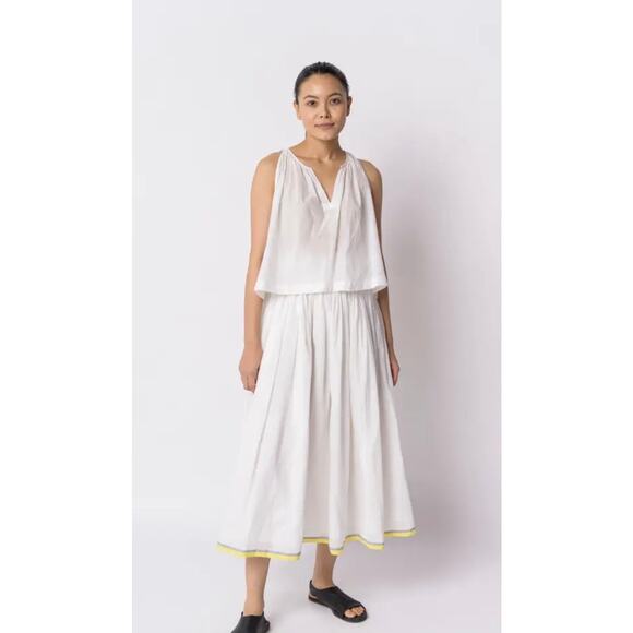 World Of Crow White Cotton Tank Top Blouse Cottagecore XS Crop Minimalist - Picture 1 of 7